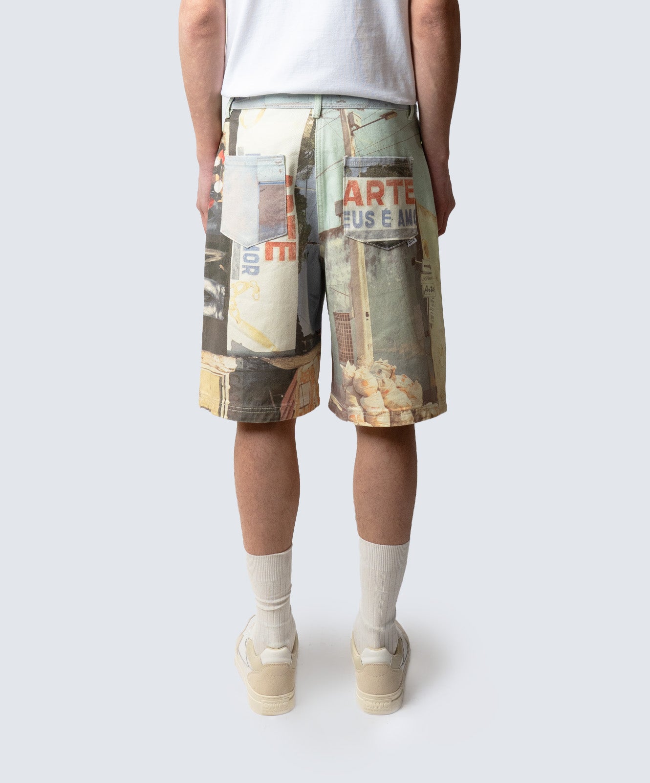 ARTE Pantaloncini PHOTO ALLOVER SHORTS