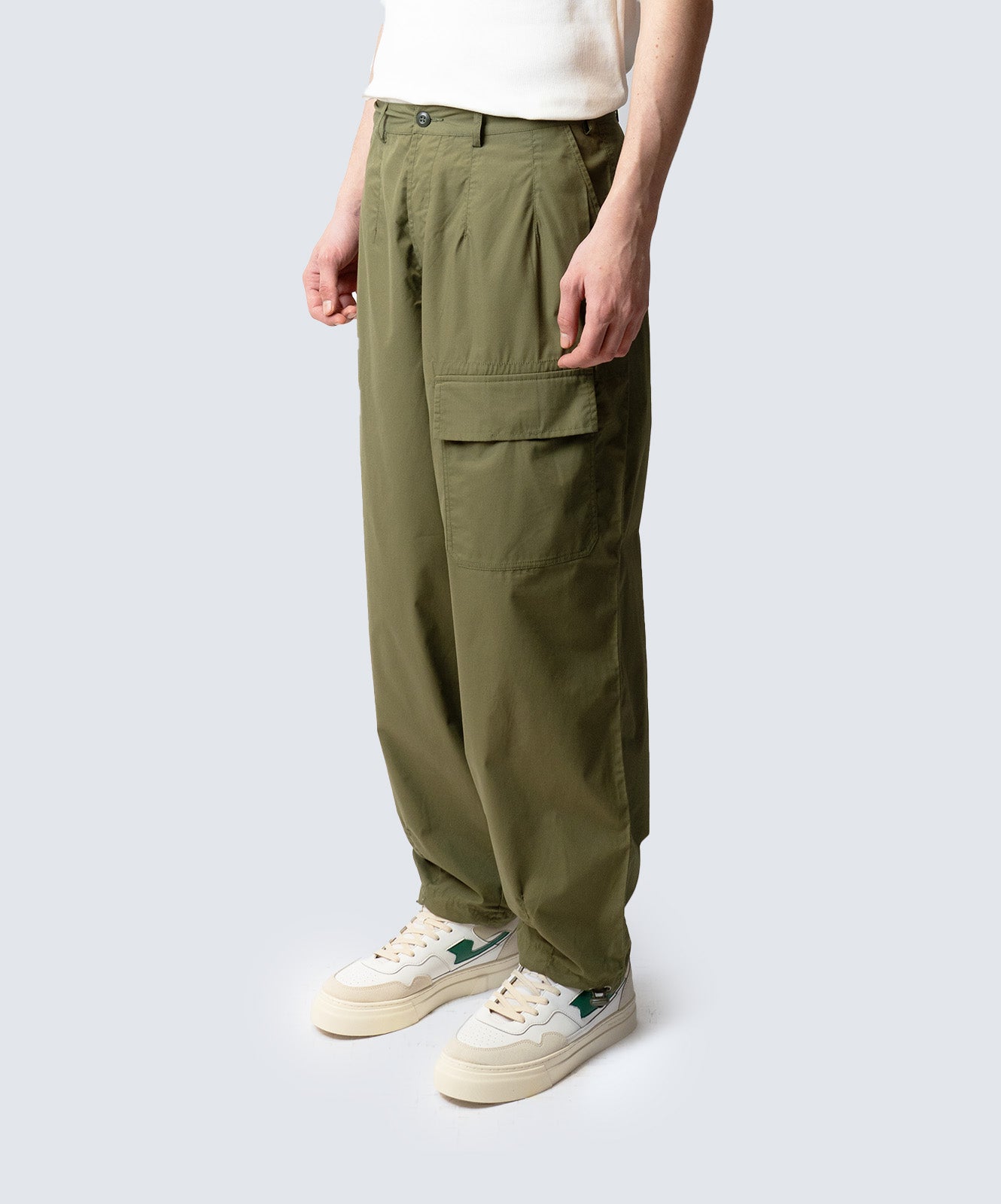 UNIVERSAL WORKS Pantaloni LOOSE PILOT TROUSER